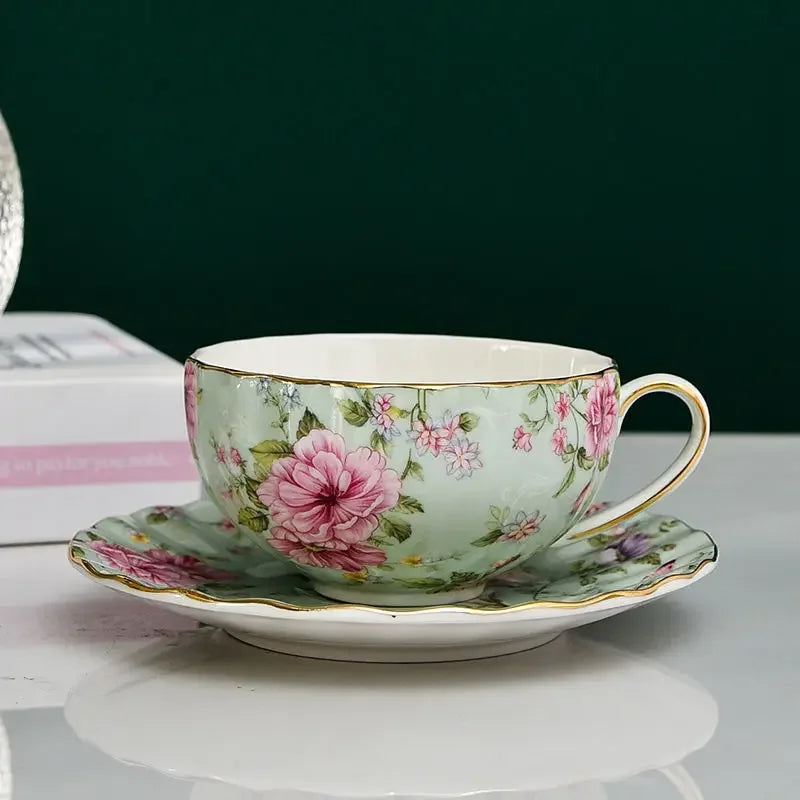 3PCS/Sets Pastoral style Flowers Tea Set Ceramic Coffee Cup Suit High-Grade Bone China Golden edge Tea Cup Saucer With A Spoon
