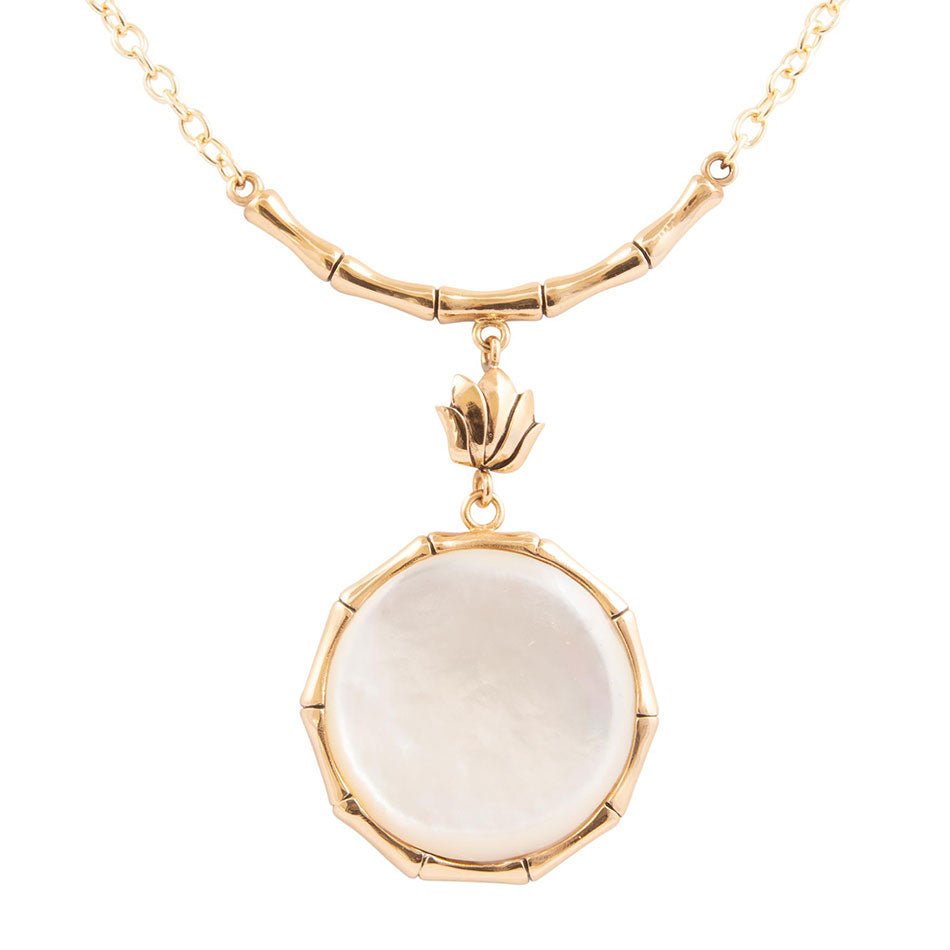 Mother of Pearl Pendant Necklace